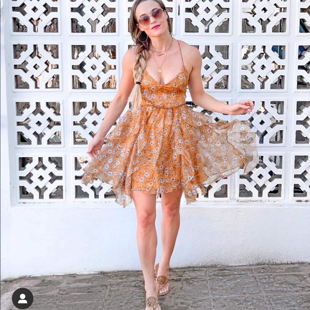 Gorgeous floral dress open back
